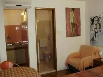 Peppino - Old Town Apartment