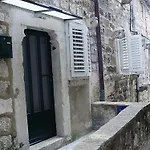 Peppino - Old Town Appartement